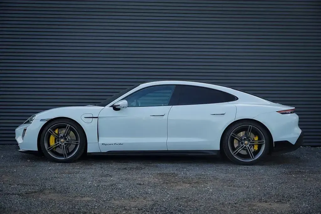 Gebraucht Porsche Taycan Turbo 459 kW (625 PS) 2020 Weiß Limousine
