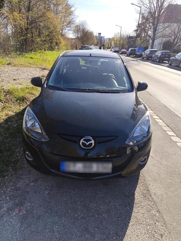 Gebraucht Mazda 2 75 PS (55 kW) 2010 Schwarz Kleinwagen