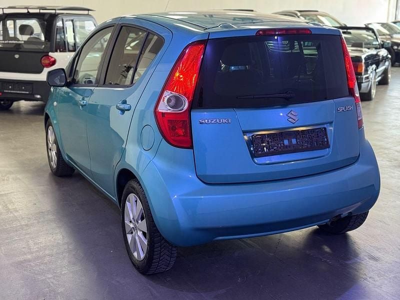 Gebraucht Suzuki Splash Comfort 86 PS (63 kW) 2009 Blau Kleinwagen