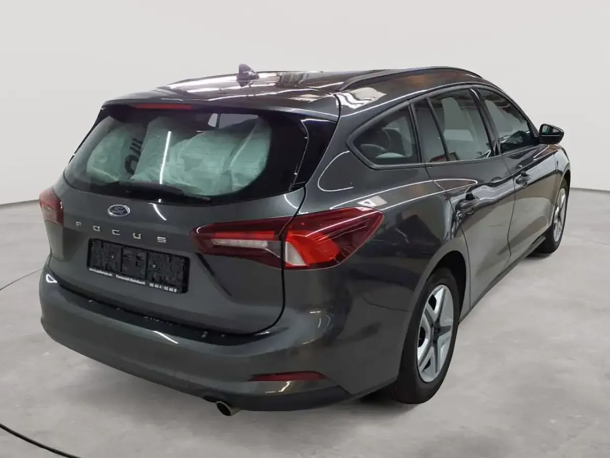 Gebraucht Ford Focus Cool & Connect 120 PS (88 kW) 2022 Magnetic metallic Kombi