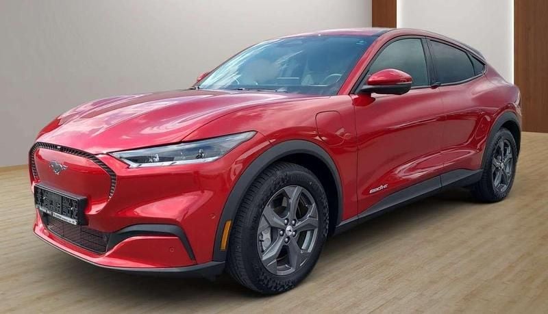 Lucidrot Gebraucht 2021 Ford Mustang Mach-E Standard Range SUV | 33.900 € - Bild 1/4