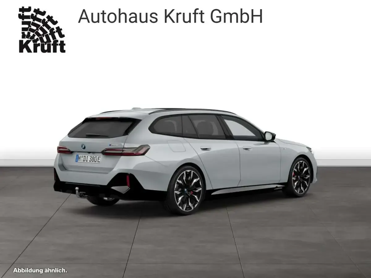 Gebraucht BMW i5 M Sport 442 kW (601 PS) 2025 Brooklyn grau Kombi