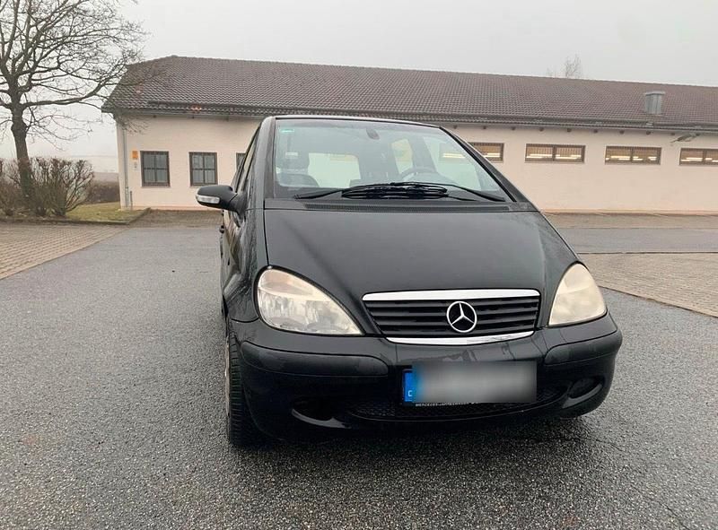 Schwarz Gebraucht 2004 Mercedes A160 Kleinwagen | 300 € (Superpreis) - Bild 1/4