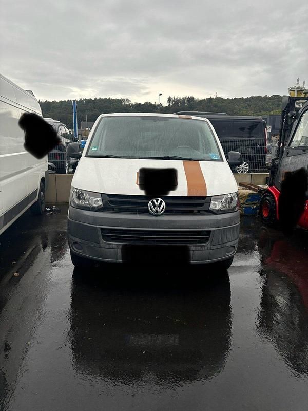 Weiß Gebraucht 2010 VW T5 Van | 6.999 € - Bild 1/4