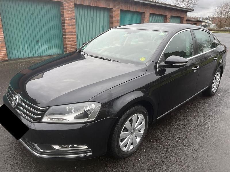Gebraucht VW Passat Comfortline 122 PS (89 kW) 2011 Schwarz Limousine