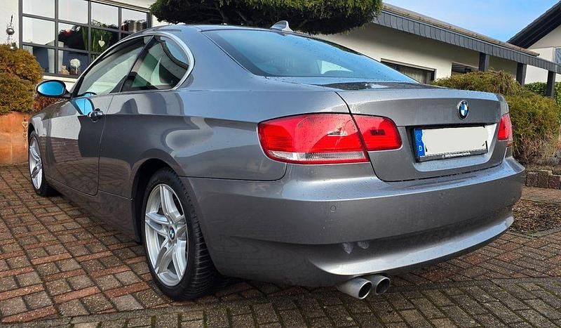 Gebraucht BMW 325 218 PS (160 kW) 2006 Grau Coupé