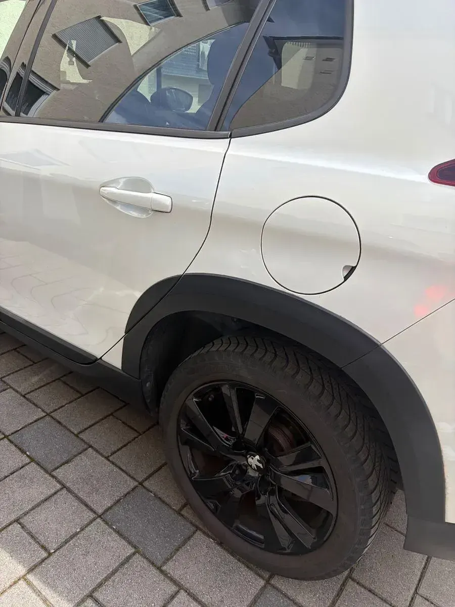 Gebraucht Peugeot 2008 Active 110 PS (80 kW) 2018 Weiß SUV