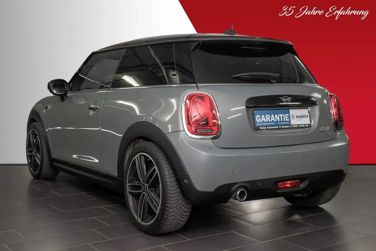 Używany Mini Cooper 136 KM (100 kW) 2020 Szary Hatchback