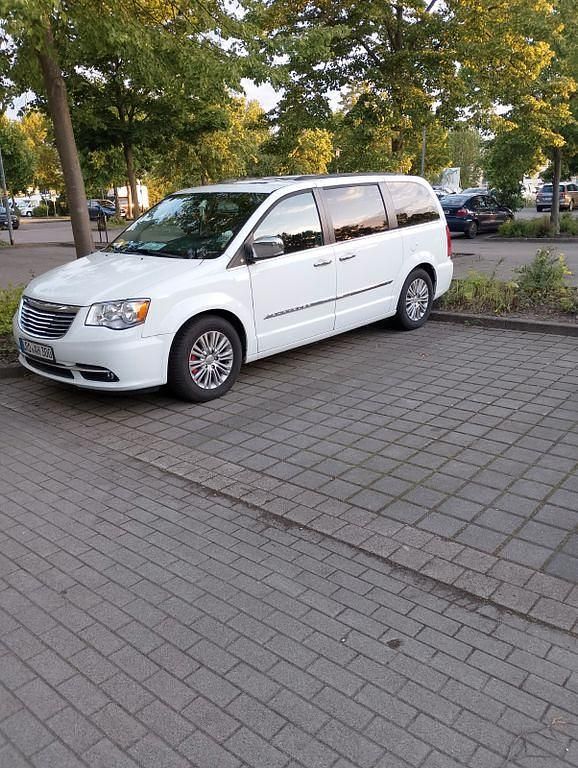 Gebraucht Chrysler Grand Voyager 286 PS (210 kW) 2016 Weiß Van / Kleinbus