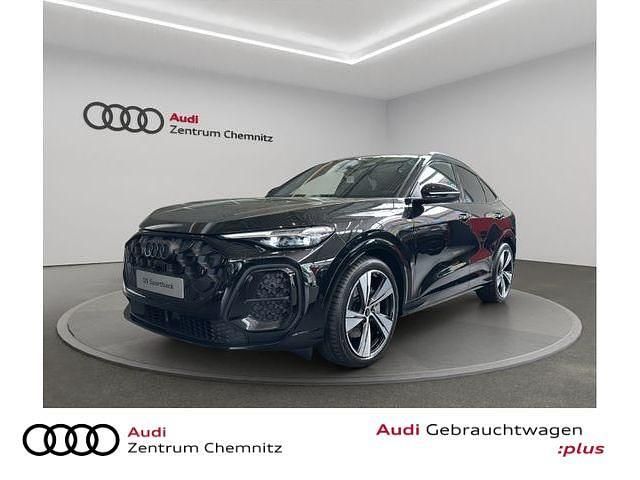 Mythosschwarz metallic Neu 2025 Audi Q5 Sportback Sport SUV | 87.280 € - Bild 1/4