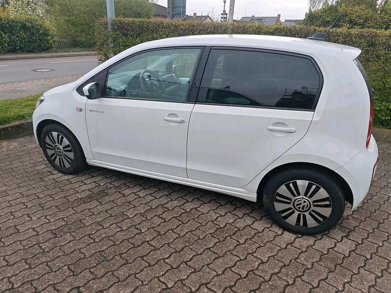 Usado VW e-up! 61 kW (83 HP) 2015 Branco Citadino