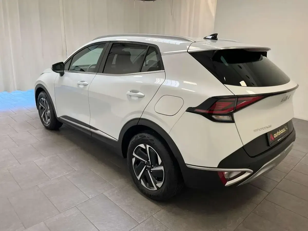 Gebraucht Kia Sportage Vision 150 PS (110 kW) 2022 Weiß SUV