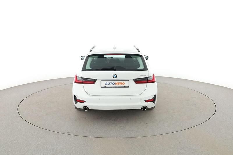 Gebraucht BMW 318 Advantage 156 PS (114 kW) 2022 Weiß Kombi