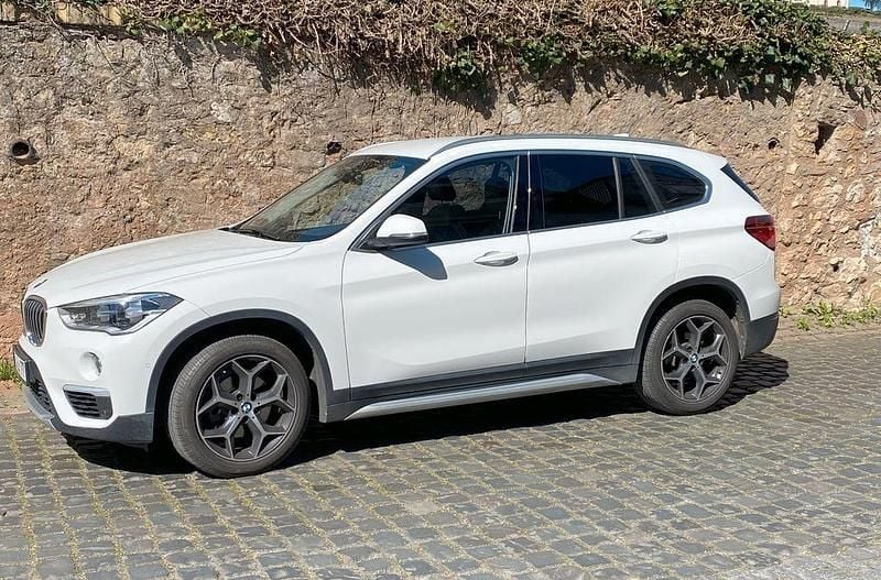Weiß Gebraucht 2018 BMW X1 xLine SUV | 19.900 € (Superpreis) - Bild 1/4
