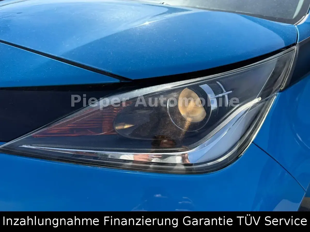 Gebraucht Toyota Aygo X-play 69 PS (50 kW) 2017 Blau Kleinwagen