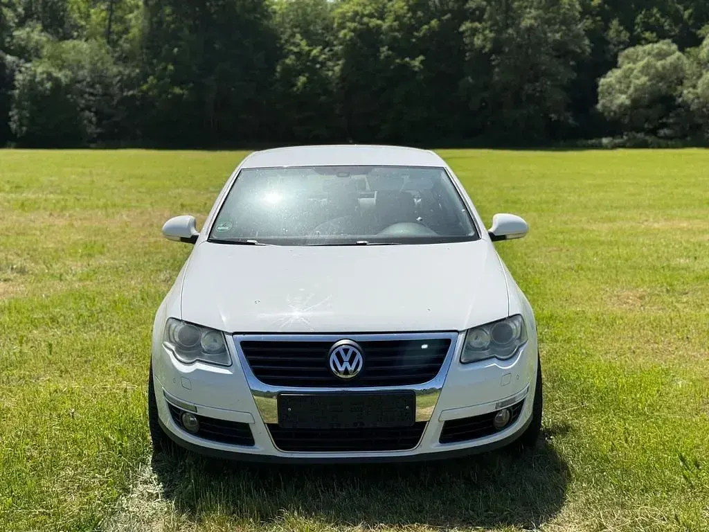 Gebraucht VW Passat R 250 PS (183 kW) 2008 Weiß Limousine