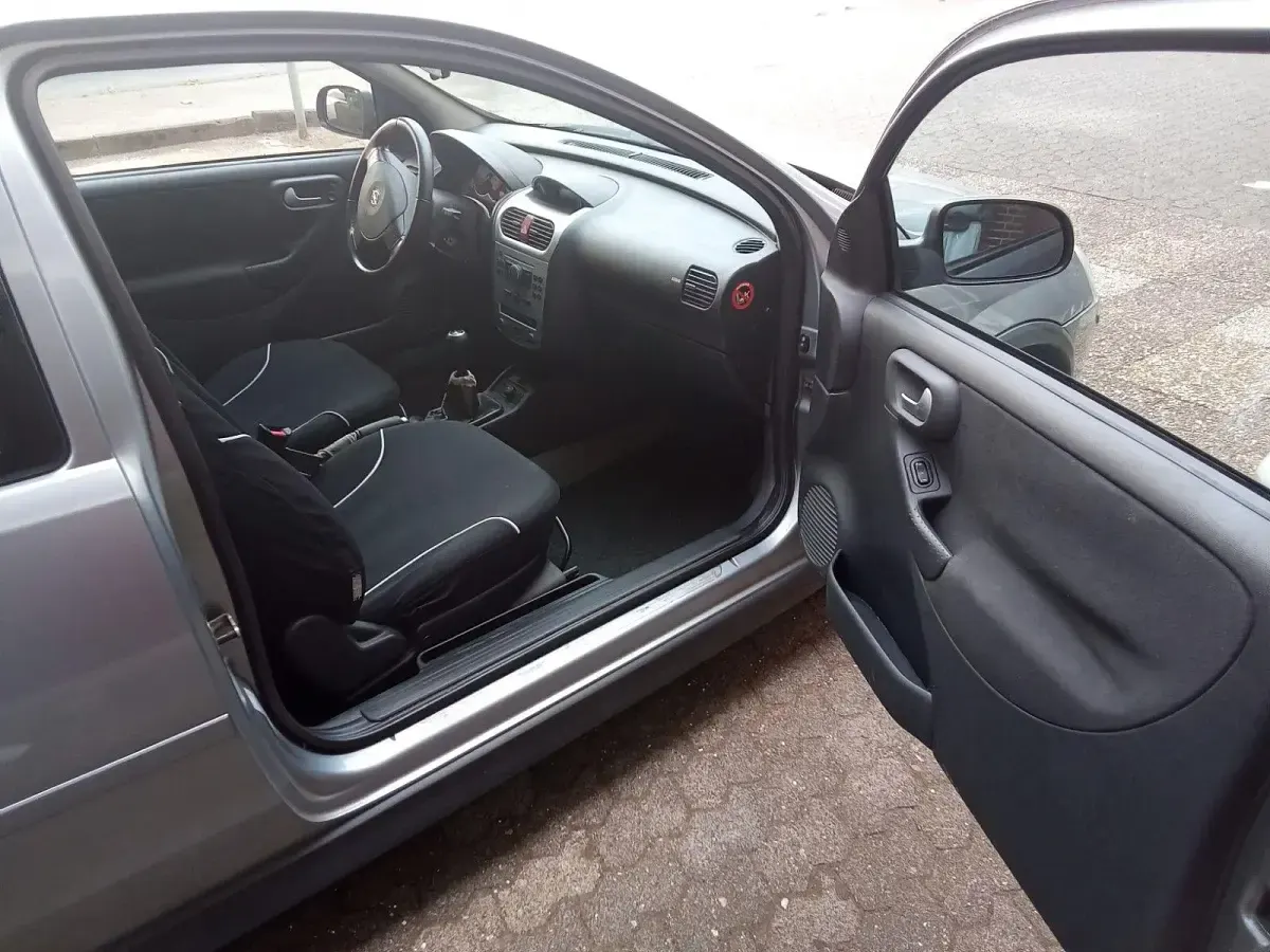 Gebraucht Opel Corsa 60 PS (44 kW) 2006 Silber Kleinwagen