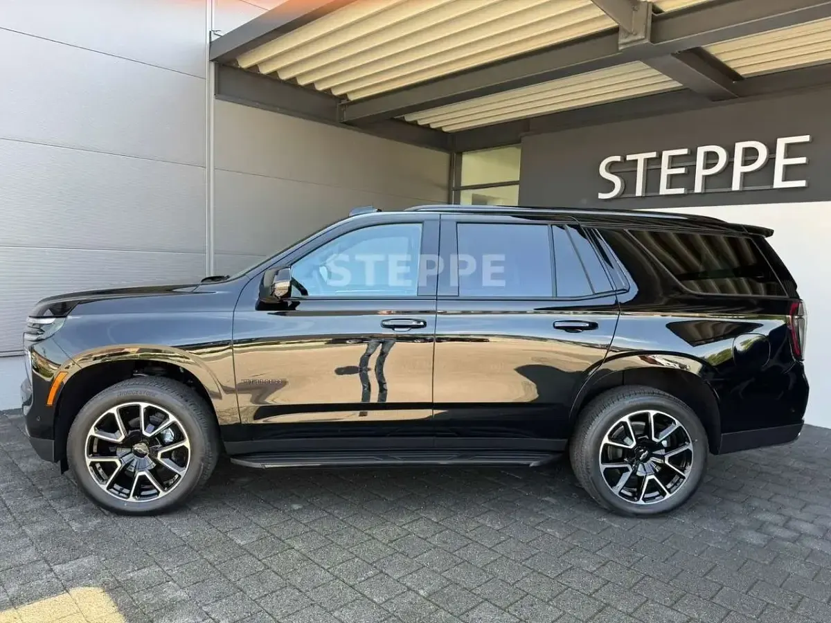 Neu Chevrolet Tahoe 426 PS (313 kW) 2026 Schwarz SUV