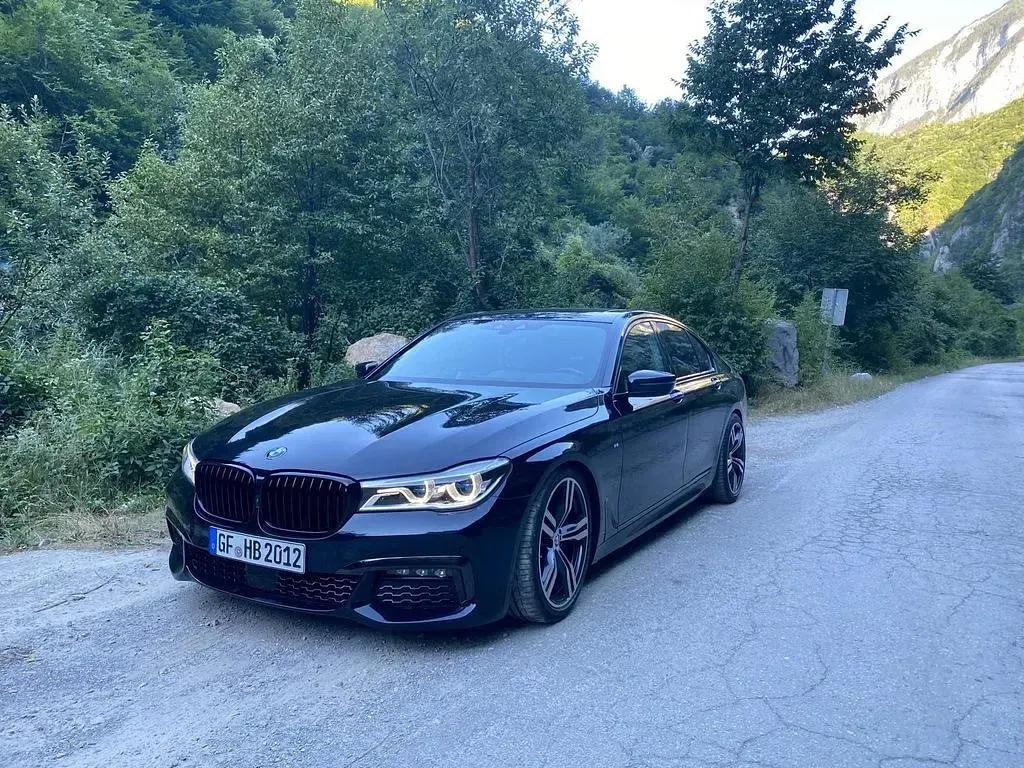 Gebraucht BMW 740 Performance 320 PS (235 kW) 2017 Schwarz Limousine
