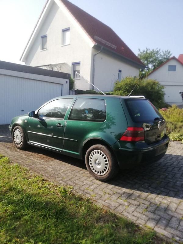 Gebraucht VW Golf IV 125 PS (91 kW) 1998 Grün Kleinwagen