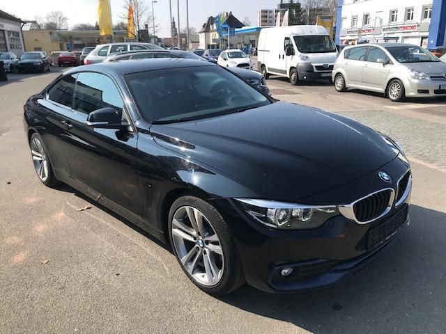 Schwarz Gebraucht 2018 BMW 420 Sport Line Coupé | 32.950 € - Bild 1/4