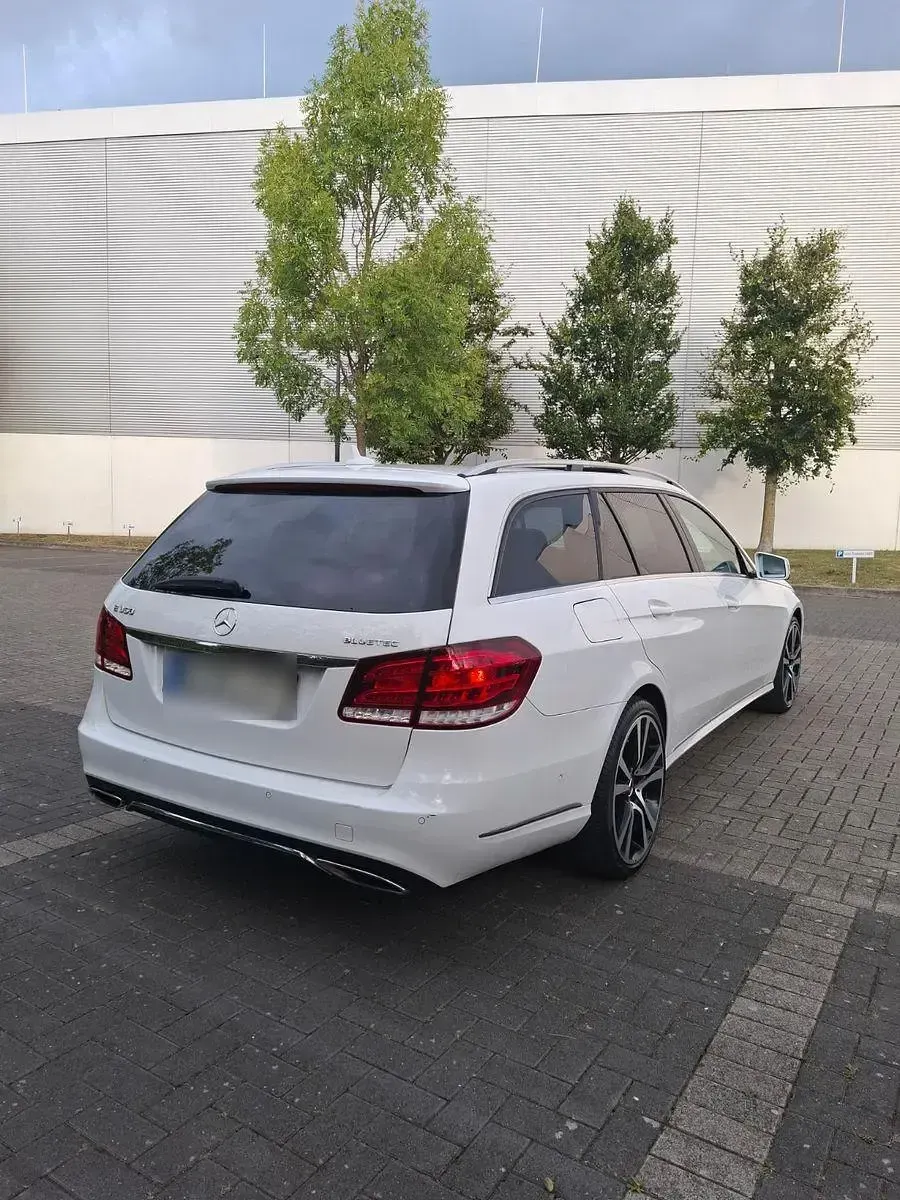 Gebraucht Mercedes E350 258 PS (189 kW) 2015 Weiß Kombi