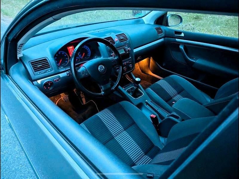 Gebraucht VW Golf V United 80 PS (58 kW) 2008 Grau Kleinwagen