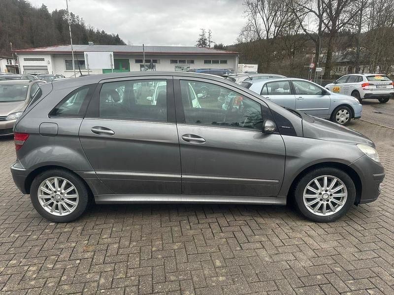 Gebraucht Mercedes B200 Edition 136 PS (100 kW) 2007 Grau Van / Kleinbus