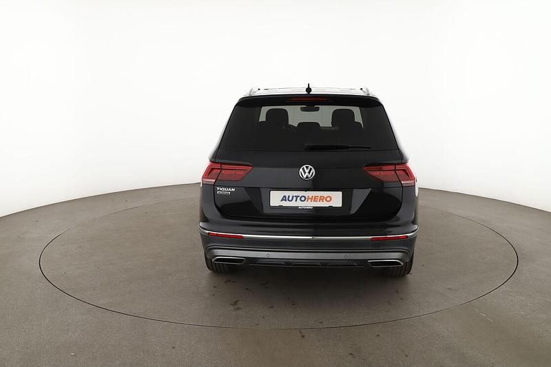 Gebraucht VW Tiguan Allspace Highline 239 PS (175 kW) 2017 Schwarz SUV