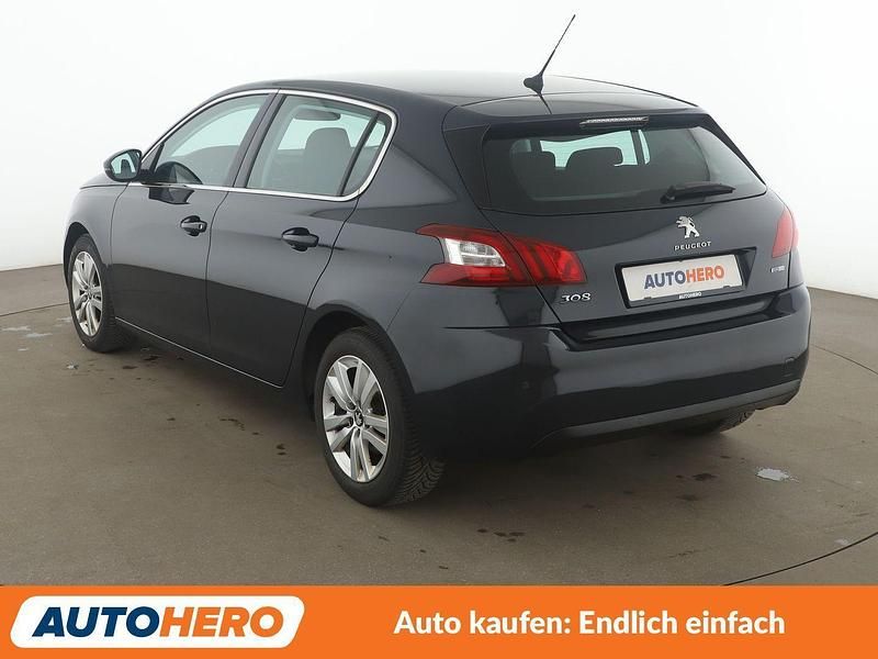 Gebraucht Peugeot 308 Allure 131 PS (96 kW) 2017 Grau Limousine