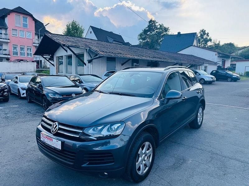 Grau Gebraucht 2014 VW Touareg SUV | 14.890 € (Guter Preis) - Bild 1/4