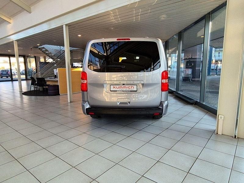 Neu Opel Zafira Edition 177 PS (130 kW) 2026 Grau Van / Kleinbus