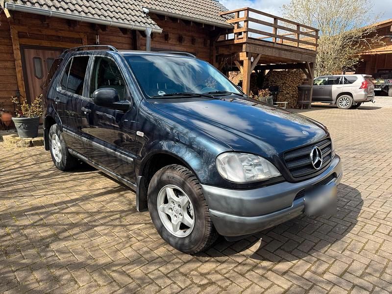 Gebraucht Mercedes ML270 2001 Blau SUV