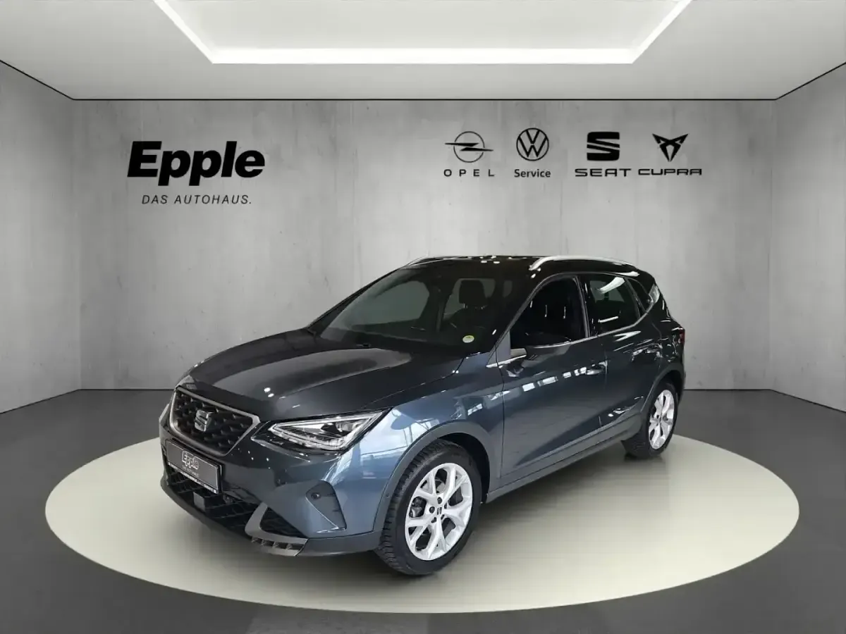 Gebraucht Seat Arona FR 110 PS (80 kW) 2023 Grau SUV