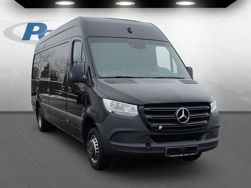 Gebraucht Mercedes Sprinter 163 PS (119 kW) 2021 Schwarz tiefschwarz Van