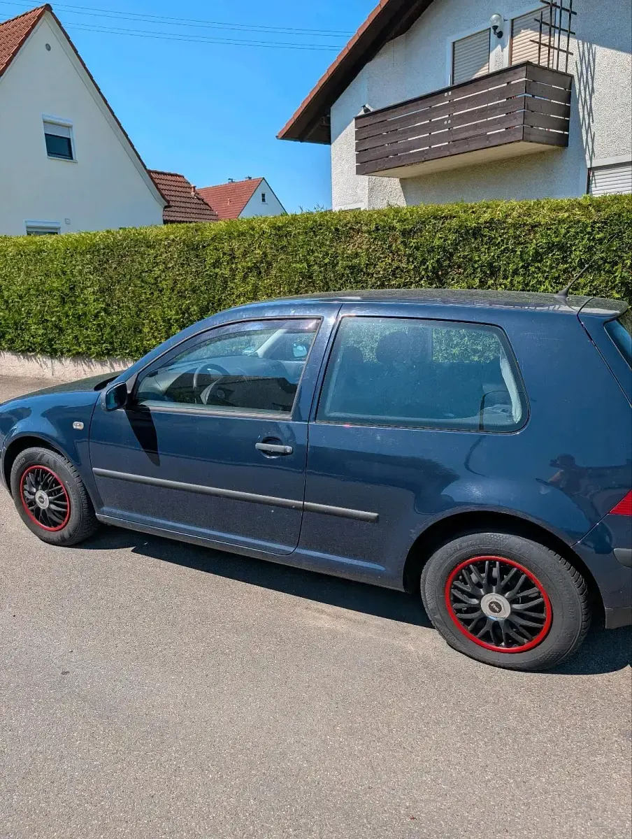Gebraucht VW Golf IV 75 PS (55 kW) 2001 Kleinwagen