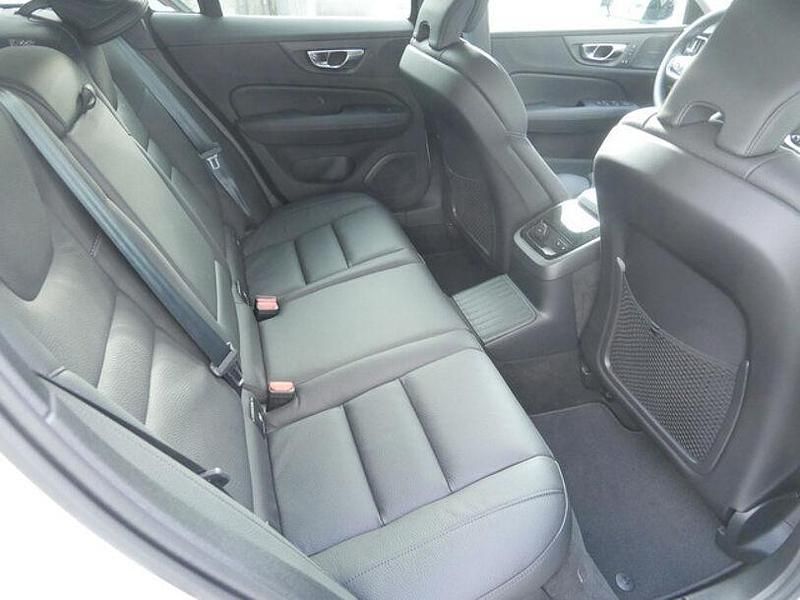 Gebraucht Volvo V60 Plus 351 PS (258 kW) 2025 Weiß Kombi