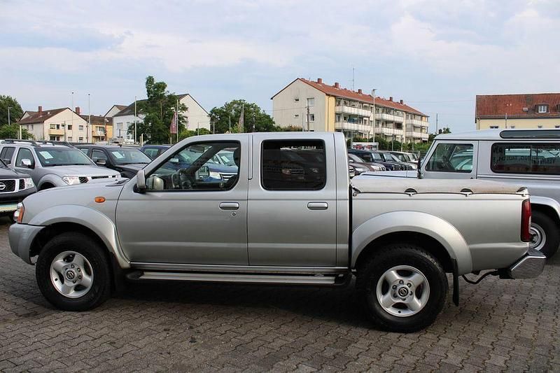 Gebraucht Nissan Navara 133 PS (97 kW) 2004 Silber (metallic) Pickup