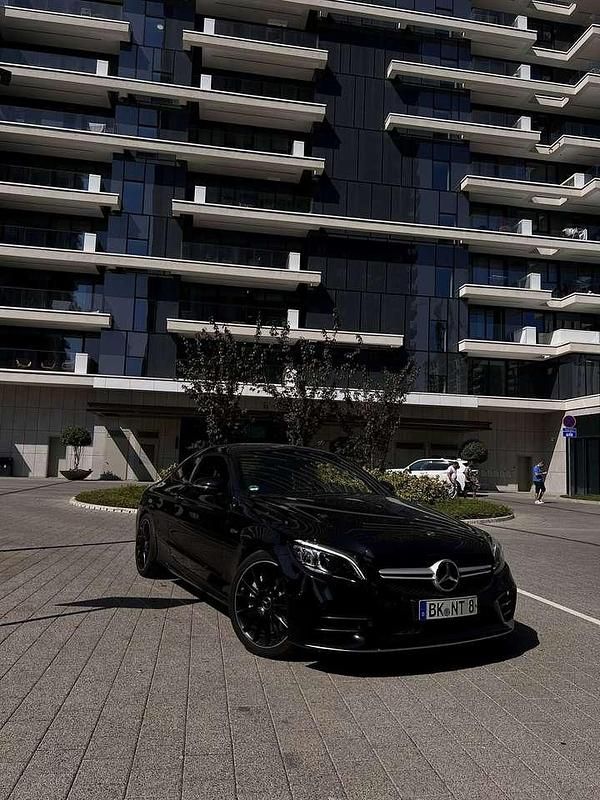 Schwarz Gebraucht 2018 Mercedes C43 AMG AMG Coupé | 37.000 € (Fairer Preis) - Bild 1/4