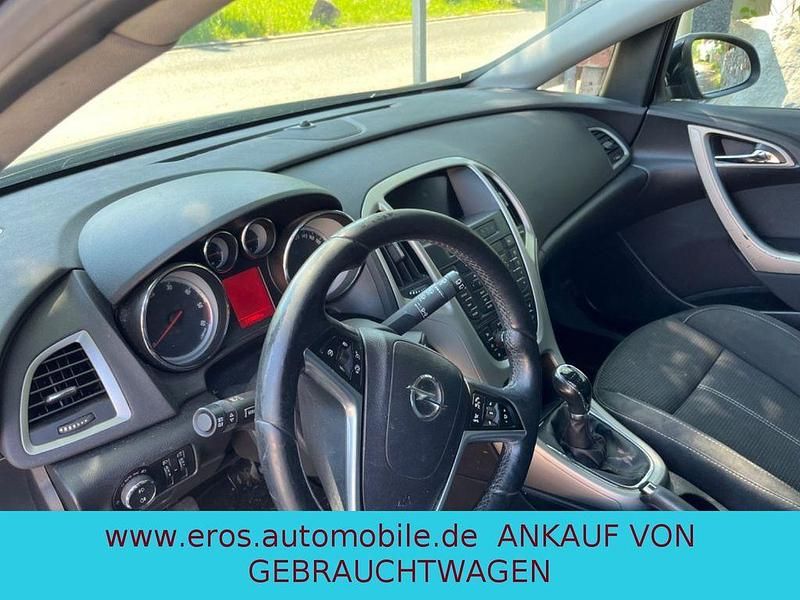 Gebraucht Opel Astra Active 110 PS (80 kW) 2014 Schwarz Kombi