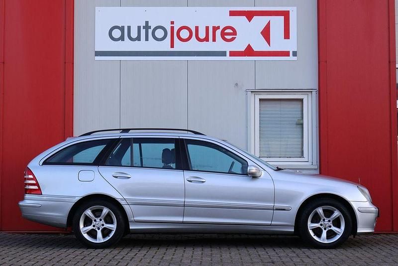 Gebraucht Mercedes C200 Avantgarde 122 PS (89 kW) 2008 Grau Kombi