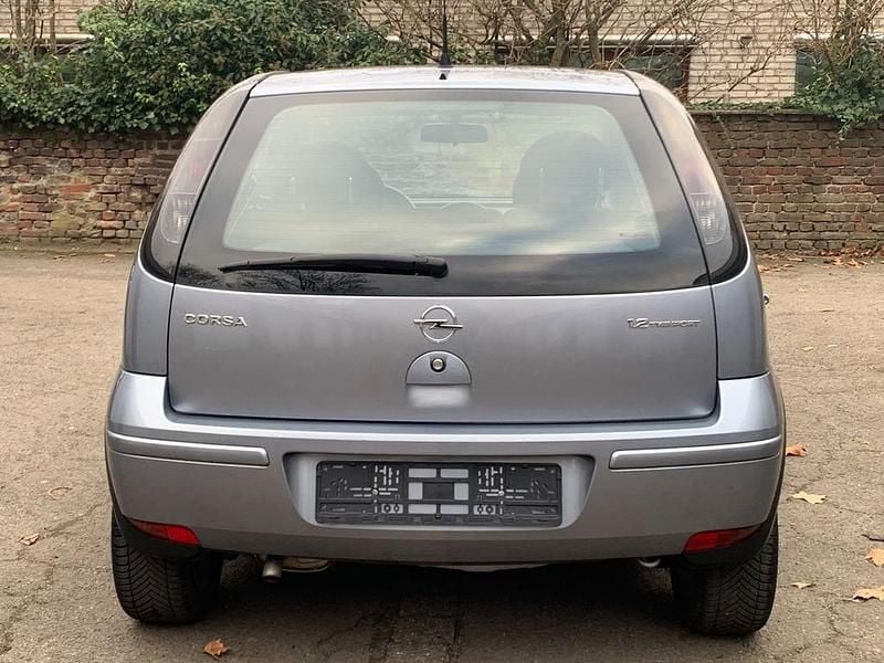 Gebraucht Opel Corsa Edition 80 PS (58 kW) 2005 Silber Kleinwagen
