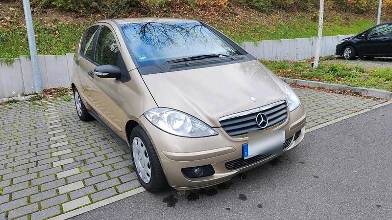 Gold Gebraucht 2004 Mercedes A150 Limousine | 2.700 € (Fairer Preis) - Bild 1/4