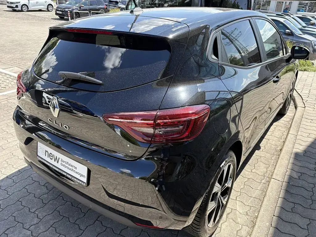 Gebraucht Renault Clio V Evolution 91 PS (66 kW) 2022 Schwarz Limousine