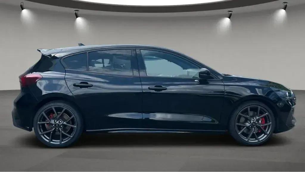 Gebraucht Ford Focus ST 280 PS (205 kW) 2024 Schwarz Limousine