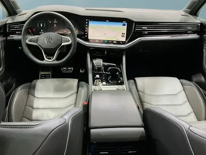 Gebraucht VW Touareg 286 PS (210 kW) 2025 Grau SUV