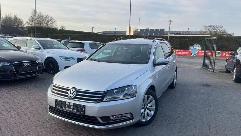 Gebraucht VW Passat 122 PS (89 kW) 2011 Silber Kombi