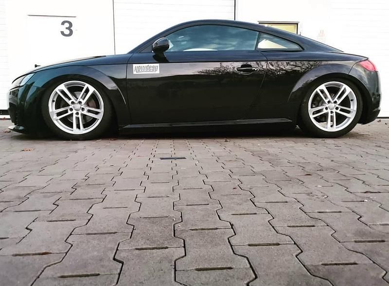 Schwarz Gebraucht 2015 Audi TT Coupé | 29.999 € - Bild 1/4