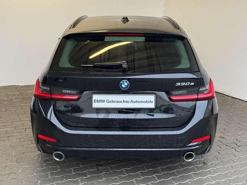 Gebraucht BMW 330e 292 PS (214 kW) 2022 Schwarz Kombi