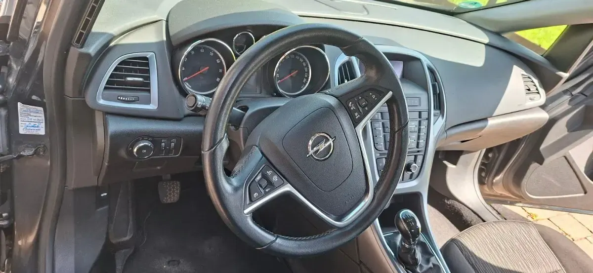 Second-hand Opel Astra 101 CP (74 kW) 2015 Gri Berlinǎ